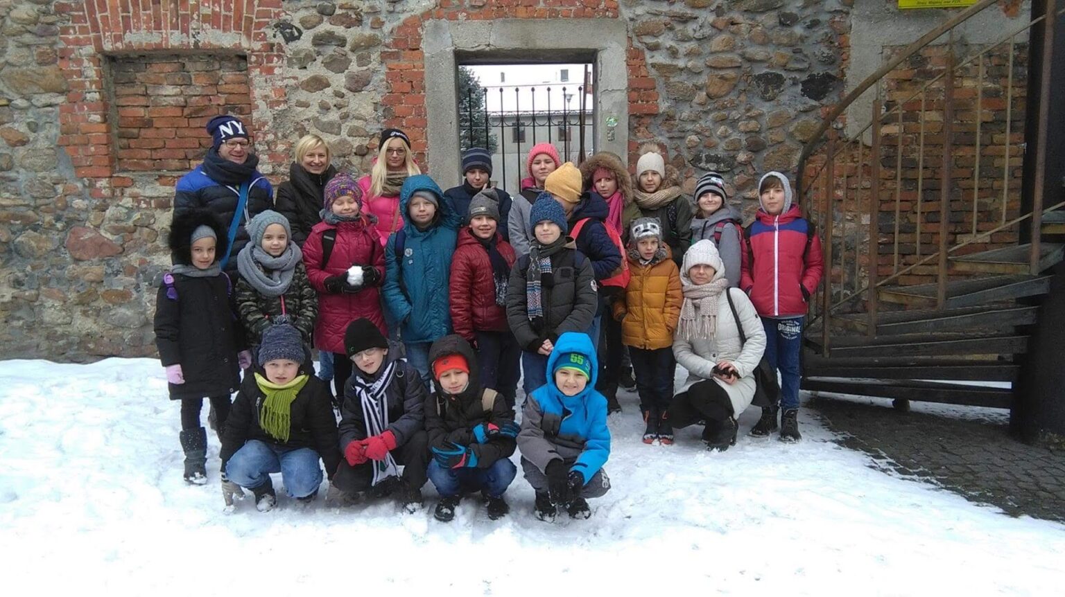 Zimowiska​ - fundacja Pieknolesie - wyjazdy zimowe dla dzieci - ferie zimowe dla dzieci - 7-min